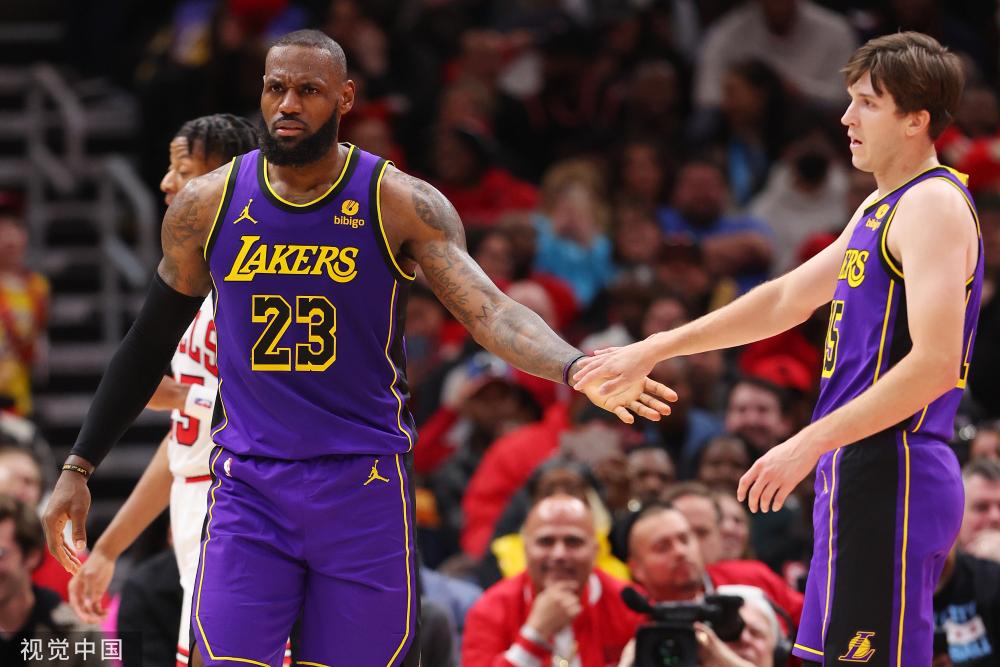 足球的社会 足球的社会