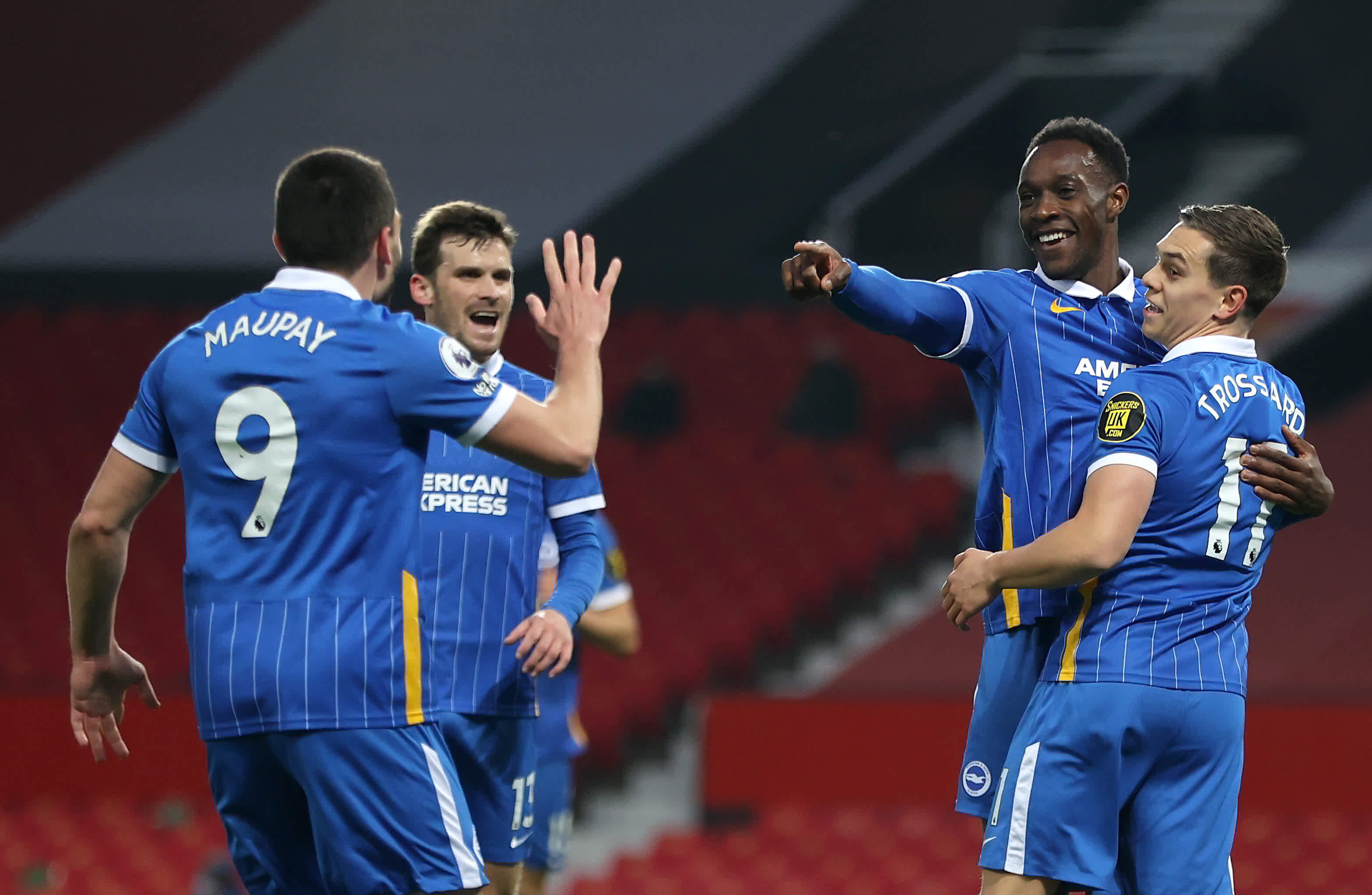 队内其他成 队内其他成