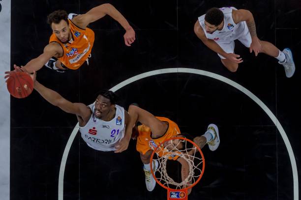 人们不禁期 人们不禁期