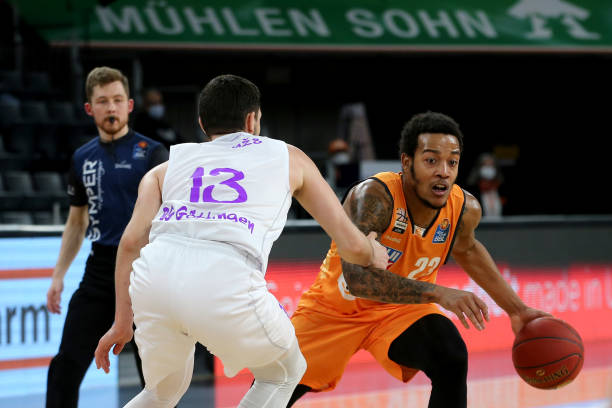 而在进行高 而在进行高